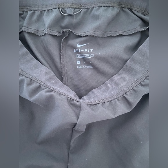 Men’s Nike joggers large - Picture 3 of 3